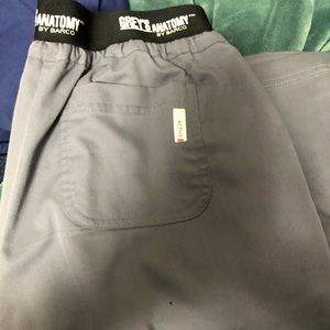 Greys anatomy scrub set.